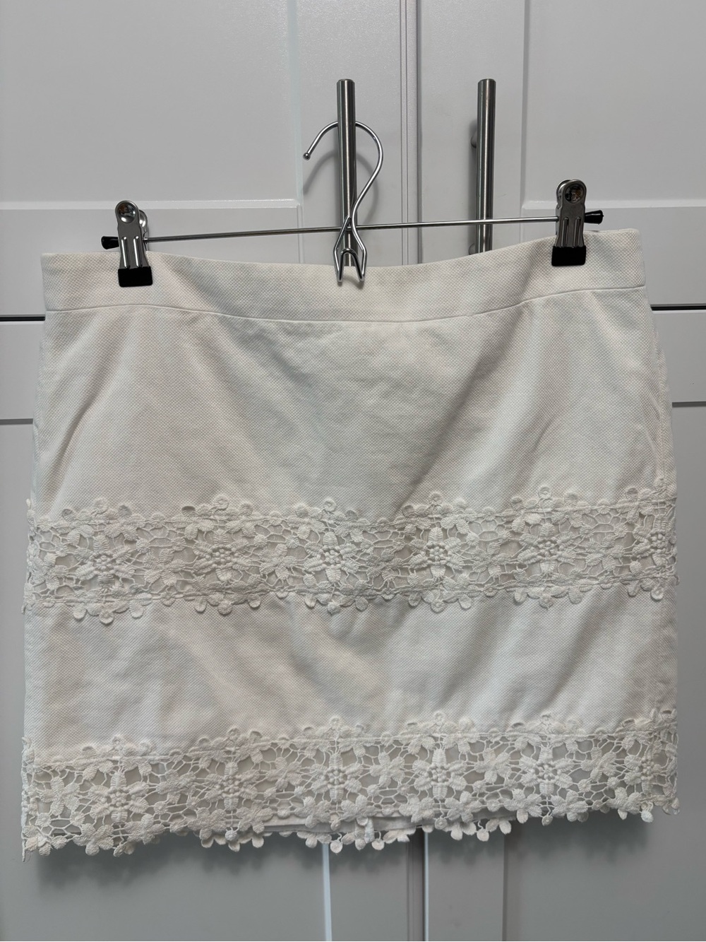 J. Crew White Daisy Floral Lace Crochet Skirt, size 8 - Picture 3 of 11
